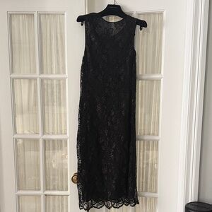Giorgio Armani Elegant Black Lace Midi Dress